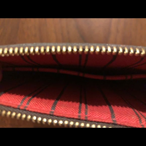 Louis Vuitton Wristlet - Picture 6 of 7